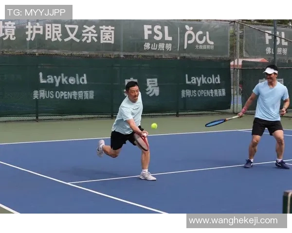 深圳网球队的团队协作揭秘:网球巨献背后的默契与拼搏精神 深圳网球队的团队协作揭秘:网球巨献背后的默契与拼搏精神