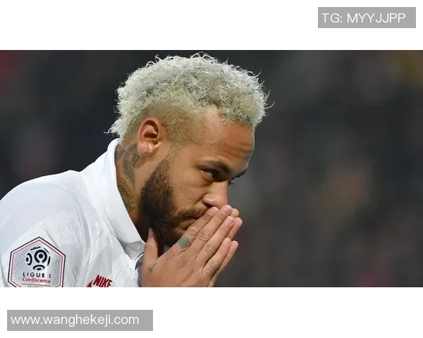 内马尔雕像揭幕足球明星的传奇瞬间与球迷的热情共鸣 内马尔雕像揭幕足球明星的传奇瞬间与球迷的热情共鸣