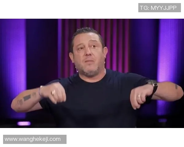 土耳其足球明星尼哈特的辉煌历程与对足球的热爱之路