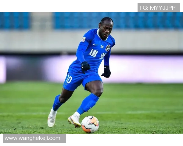 广州足球明星豪掷千金出售别墅引发球迷热议与市场关注 广州足球明星豪掷千金出售别墅引发球迷热议与市场关注